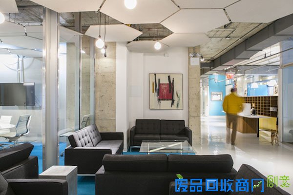 咖啡馆?太老套了,我们去联合办公空间!