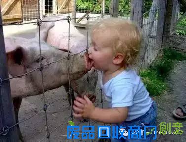 搞笑图片：调皮捣蛋的女人系搞笑趣图