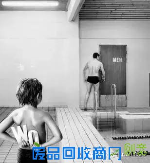 搞笑图片：调皮捣蛋的女人系搞笑趣图