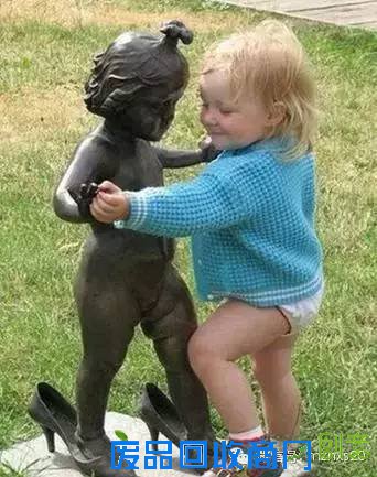 搞笑图片：调皮捣蛋的女人系搞笑趣图