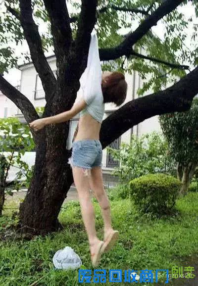 搞笑图片：调皮捣蛋的女人系搞笑趣图