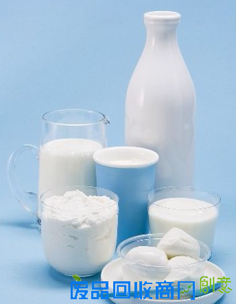 妹纸！“大姨妈”期间谢绝16种食物 你知道吗？