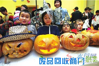 烟台海昌鲸鲨馆“海底万圣节” 越夜越鲸彩(图)