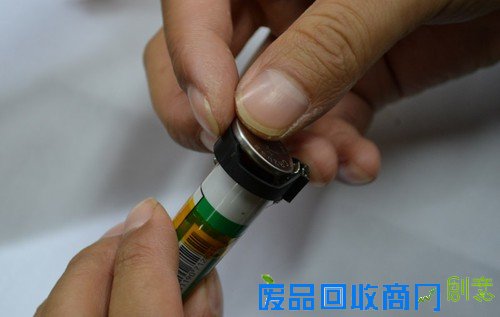 牛人DIY红外笔 智器U7玩High电子白板 