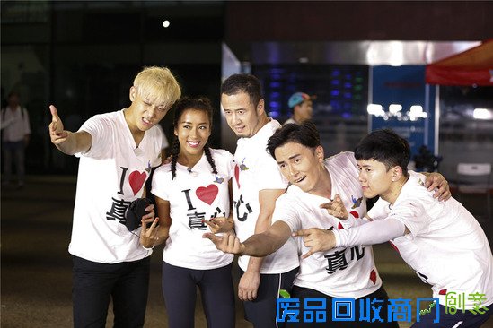 《真心英雄》吉克隽逸。