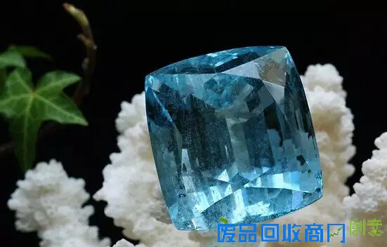 以爱之名，爱情石不是一种宝石