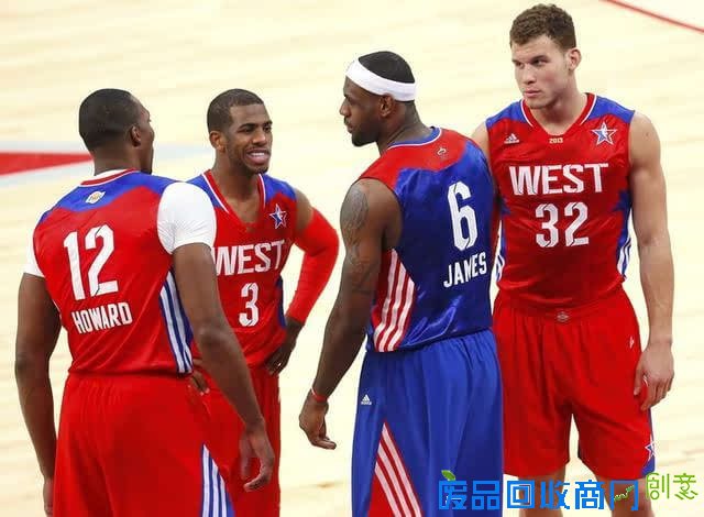 大批球员将东渡避竞争，詹皇你敢来西部闯闯吗？