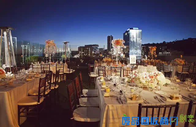 盘点全球奢华婚礼 天价礼服富贵逼人