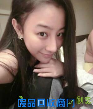 搞笑图片：妹子你好有心机啊！