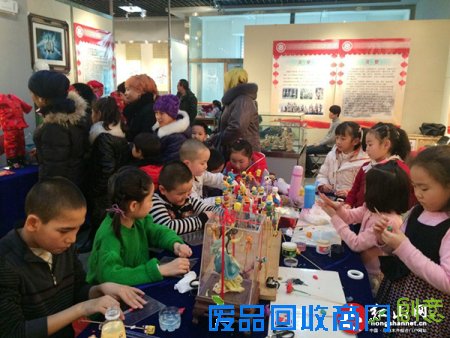 市委宣传部访惠聚工作组组织辖区居民参观非遗展