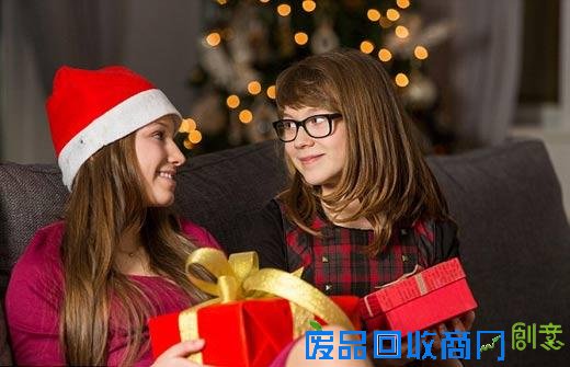 双语阅读：如何避免圣诞节送礼不当惹尴尬
