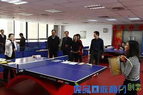 [北京]机关工会组织开展庆祝“三八”妇女节趣味大观园游戏活动(图)