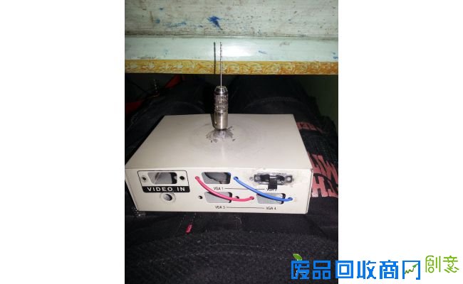 超炫DIY：废弃电源箱改造特斯拉线圈【附视频】