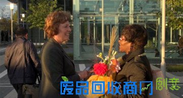 美国议员中期选举如何拉选票