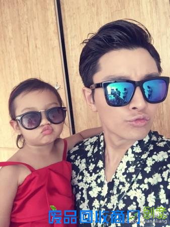 贾乃亮谈秀恩爱只为不犯错 盘点熊孩子逗比甜馨坑爹语录