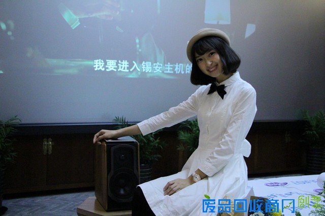 性感妩媚清纯 娱乐影音妹子陪你跨年