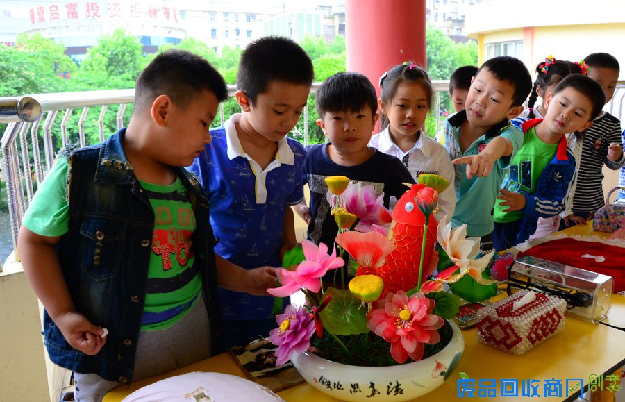 【组图】老少同乐话环保