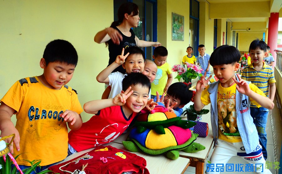 【组图】老少同乐话环保