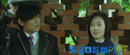 一句话经典语录：只让我们相恋 这一季的秋天