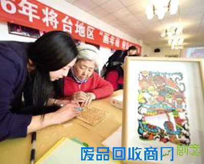 北京朝阳：做年画 观越剧 百姓过文化味儿新春