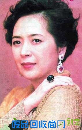 章子怡与谢霆锋妹妹成情敌 盘点富豪女星绯闻