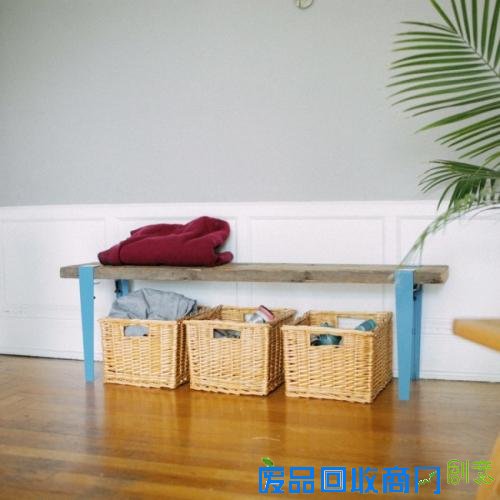  简约的自搭桌子