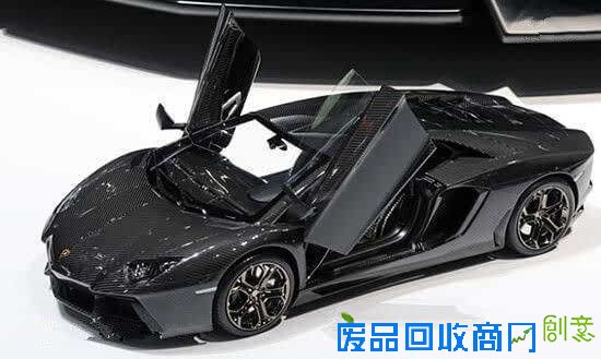 最贵车模：可换12辆兰博基尼