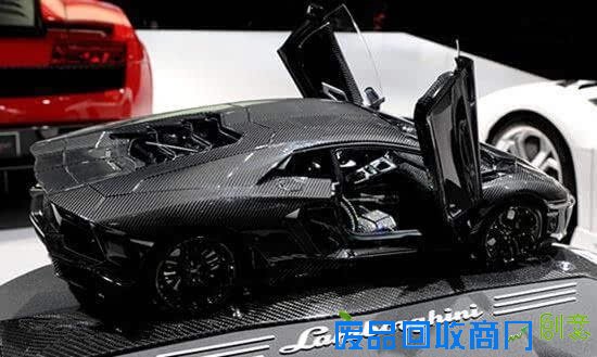 最贵车模：可换12辆兰博基尼