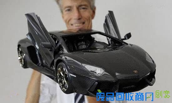 最贵车模：可换12辆兰博基尼