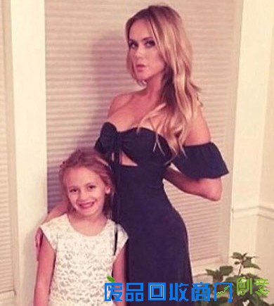 花花公子辣模严重脑中风去世 年仅34岁(图)