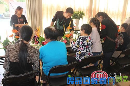 花香情浓 香溪茗苑DIY插花活动温馨开启