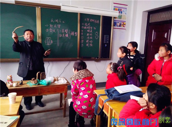 兰陵省级非物质文化遗产“小郭泥人”创新中传承