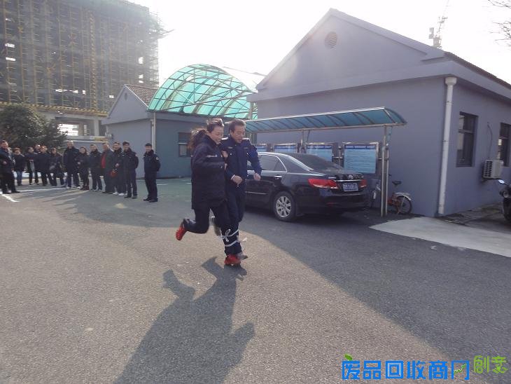 泰州收费站举办迎新春趣味运动会（图）