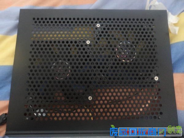 机箱风扇再次利用:DIY笔记本散热架