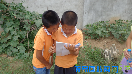 教授简单有趣物理小实验