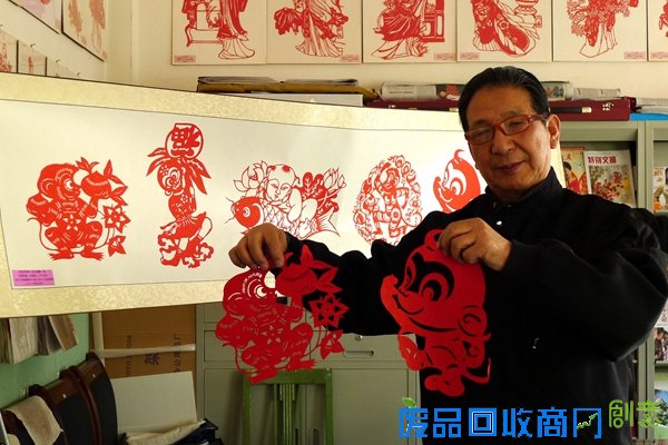 “中国好人”杜春立创作剪纸生肖猴表达祝福