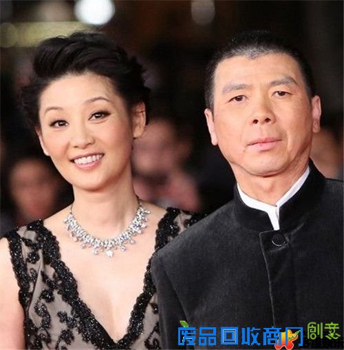 盘点娱乐圈靠老公扬名走红的女星