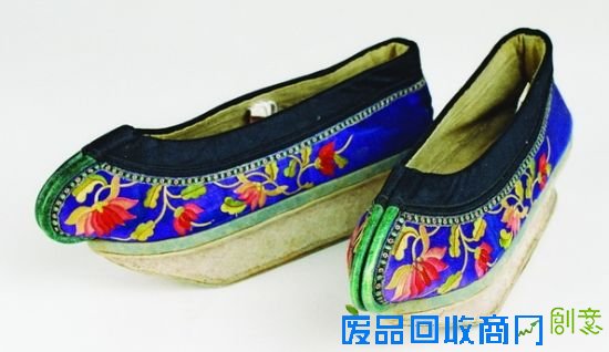 绿缎双梁女绣花鞋