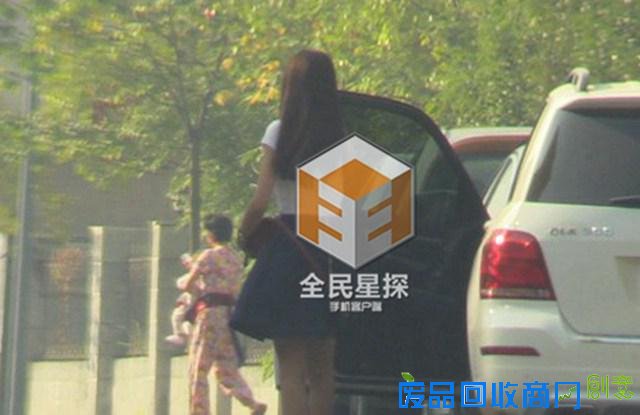 杜海涛沈梦辰同居被抓 盘点因没拉窗帘曝光的明星绯闻