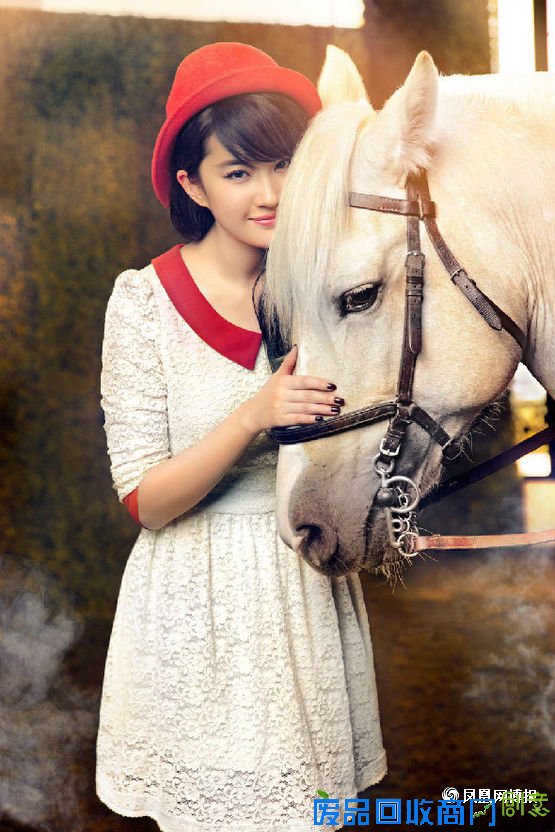 “小龙女”长大了 性感美貌并存的刘亦菲真诱人（图）