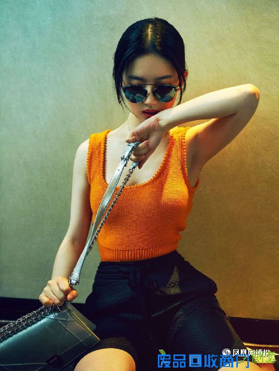 “小龙女”长大了 性感美貌并存的刘亦菲真诱人（图）