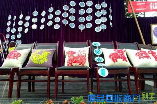 成都二仙桥学校举行首届创意艺术剪纸作品展示