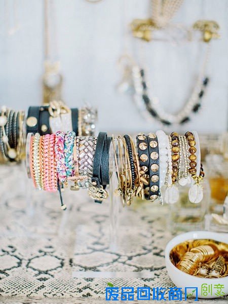 摆脱凌乱感!收纳首饰的多个创意Idea 摆脱凌乱感!收纳首饰的多个创意Idea