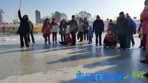 南关举办“全民冰雪活动季”冰雪体验趣味运动会