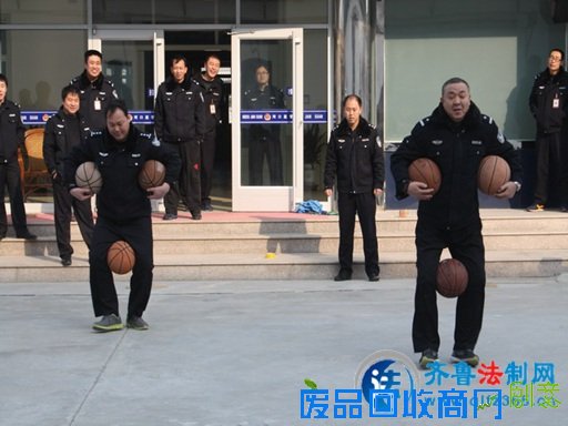 河口公安分局组织举办民警趣味运动会