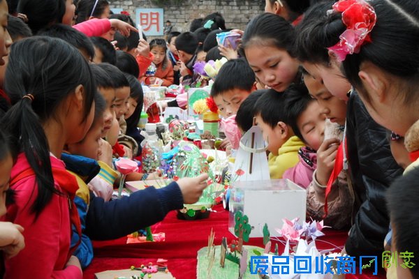 中山学校：寒假归来话收获， 巧手制作表童心