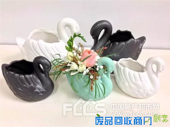 谁说盆栽只能摆着，很多创意的花盆你还不知道