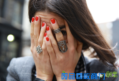 黑皮肤星人的穿衣典范，穿出一手好品位！