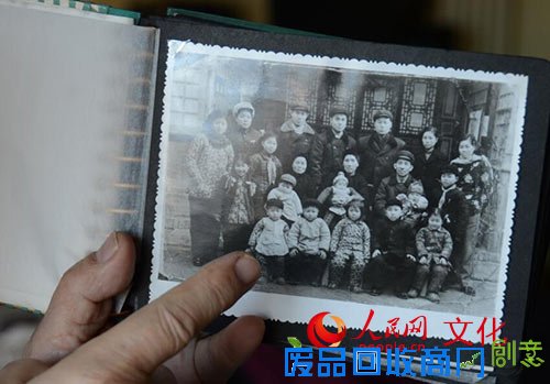 陕西民俗手艺人讲＂年味儿＂:西安耍社火 白鹿原剪窗花