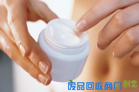 娱乐圈最强撞脸 细节出卖差异